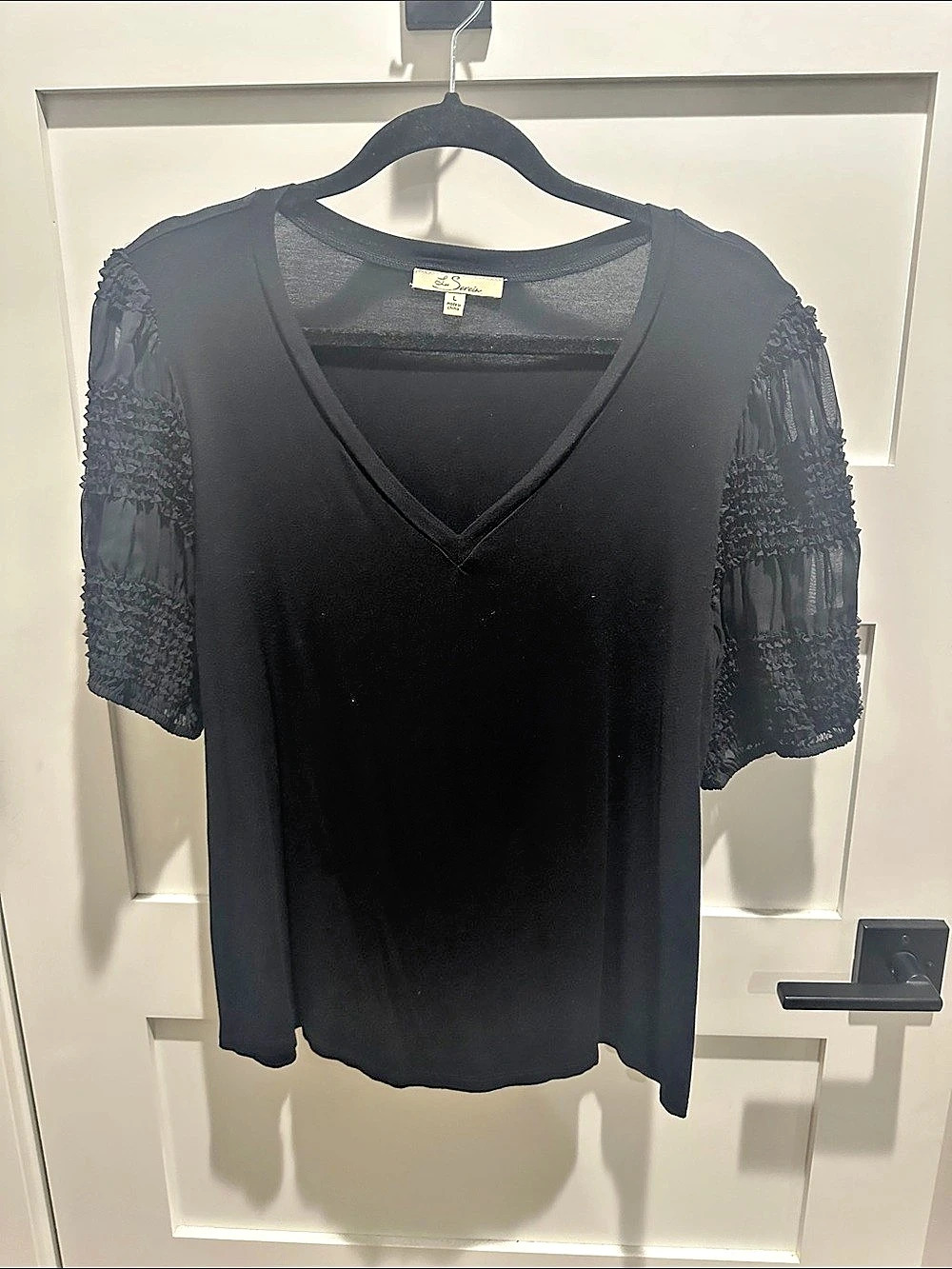 Lulu's Black Short Sleeve Blouse Like New